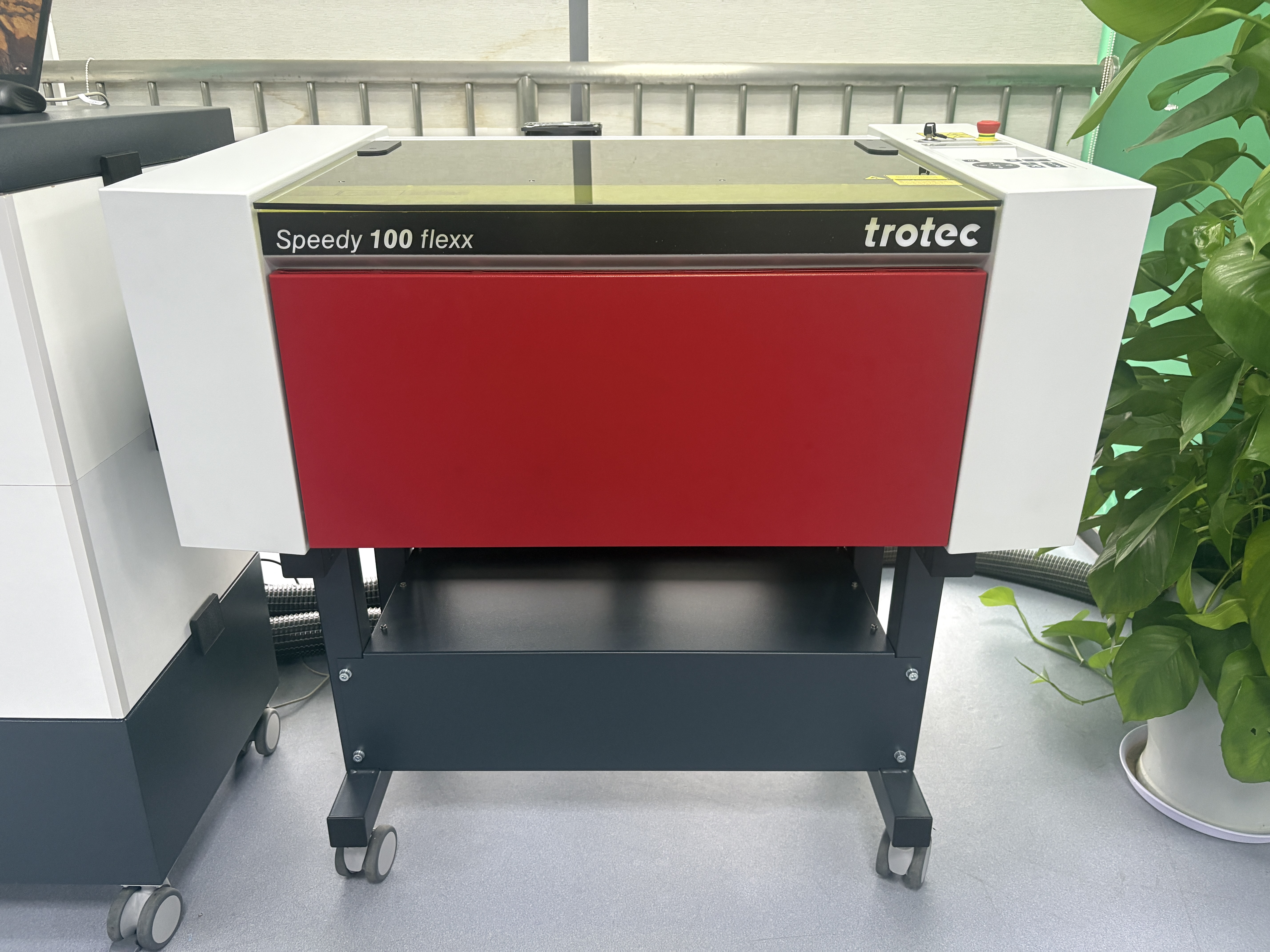 Used Trotec Laser Speedy100 Flexx laser engraver Laser cutter